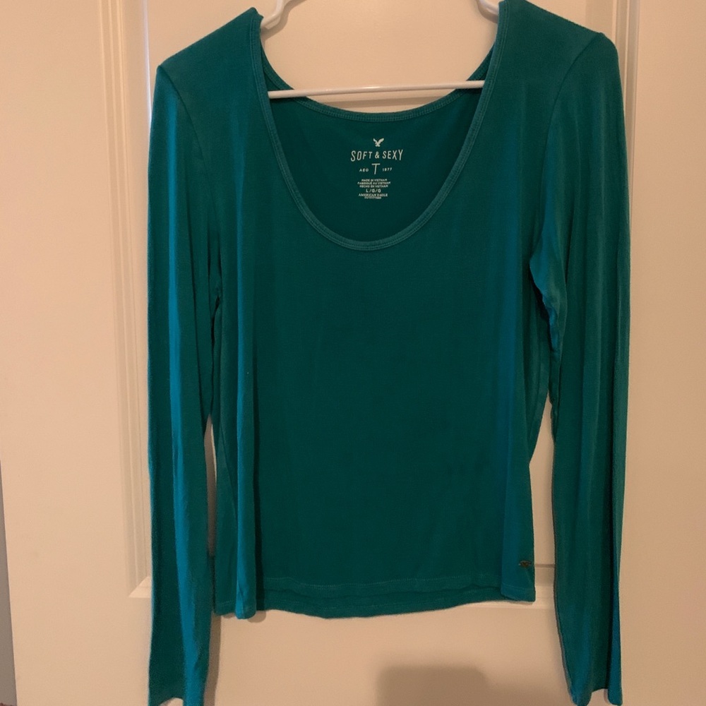 Long sleeve crop top
